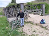 14nov2003_railtrail_taieri_river_waipiata_trevor